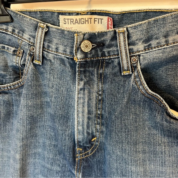 Men’s Levi’s 34 x 34 505 jeans. These are like new. Worn just a couple of times. - Picture 3 of 11